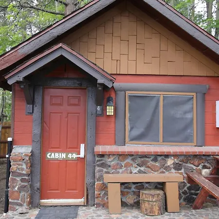 Cozy Village Hideaway - Cabin #44